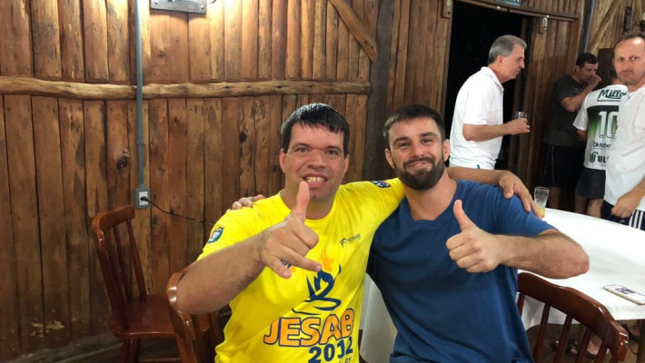 Turmas de Futebol e do Tênis – Homenageiam aniversariantes