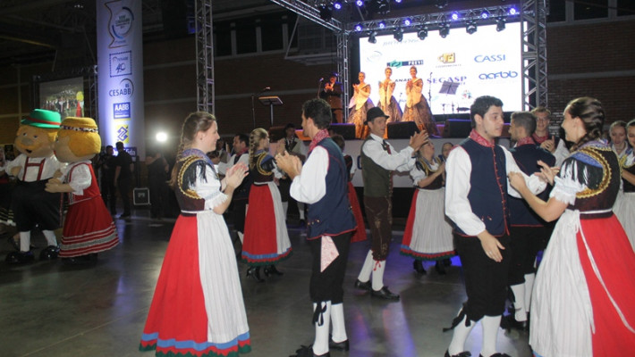 AABB Santa Cruz leva a Oktoberfest a evento esportivo nacional