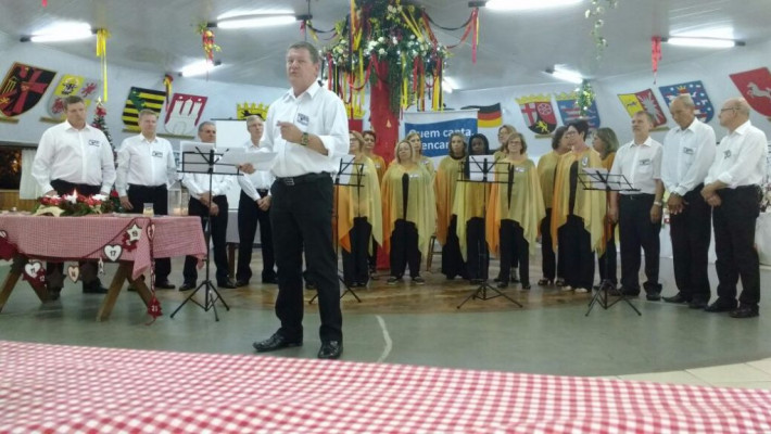 Coral da AABB realiza apresentação de Natal