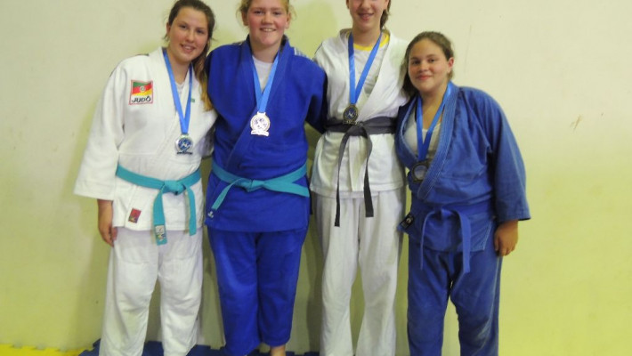 Judocas do Programa AABB Comunidade participam do Troféu Santa Cruz de Judô.