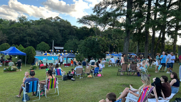 Sunset na AABB: Música, Gastronomia e um Pôr do Sol Inesquecível!