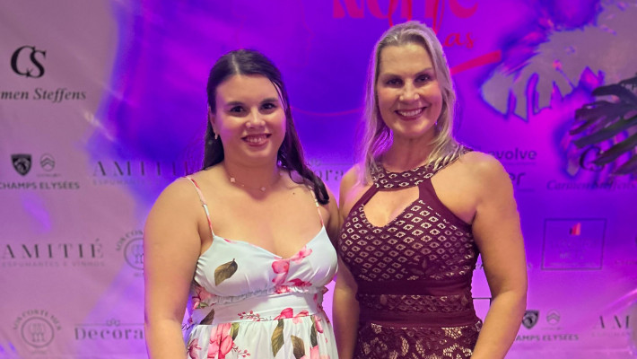 Mais de 160 mulheres celebram a 4ª edição da Noite Delas na AABB Santa Cruz do Sul