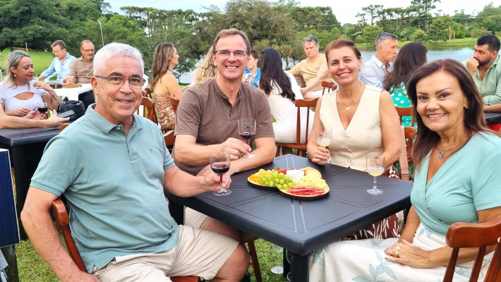 Wine Garden reúne associados e comunidade em uma noite especial de experiências e convivência