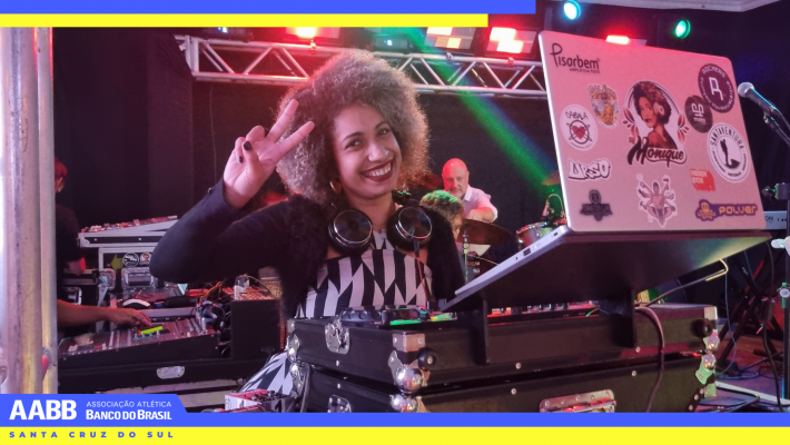 5ª Noite Delas reúne mais de 200 mulheres em uma noite de celebração, conexão e alegria na AABB