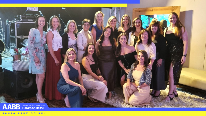 5ª Noite Delas reúne mais de 200 mulheres em uma noite de celebração, conexão e alegria na AABB