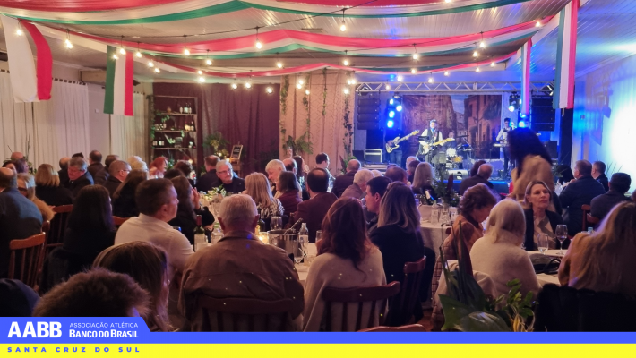 Noite Italiana reúne associados e amigos em noite de música, gastronomia e confraternização na AABB