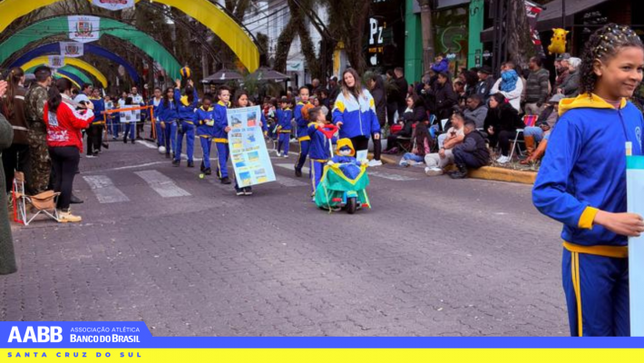 AABB Comunidade participa do desfile de 7 de Setembro em Santa Cruz do Sul