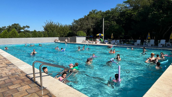 AABB abre temporada de verão 2024/25 com programação especial e novidades na área das piscinas