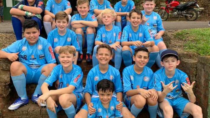 Escolinha de Futebol da AABB está com inscrições abertas para novos alunos