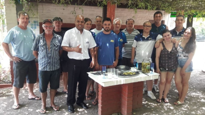 Diretoria e funcionários da AABB realizam almoço de confraternização