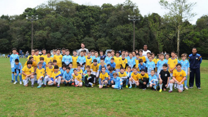 Escolinha de Futebol da AABB realiza amistoso com AABB São Pedro do Sul