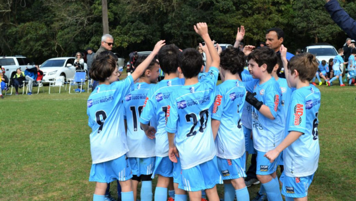 Escolinha de Futebol da AABB realiza amistoso com AABB São Pedro do Sul