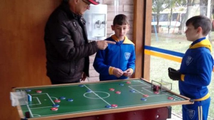Campeonato de Futebol de Mesa no Programa AABB Comunidade/SEE