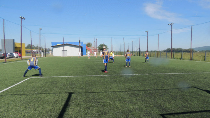 Equipe do futebol Supermaster de Aposentados realiza treino em Osório