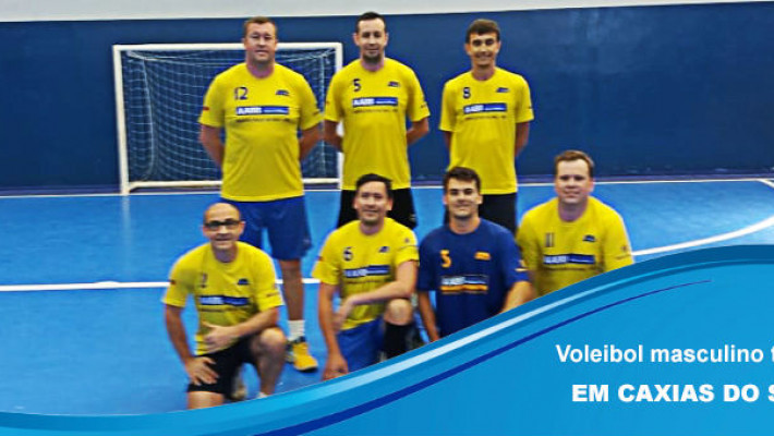 Equipe de voleibol masculino realiza treino em Caxias do Sul