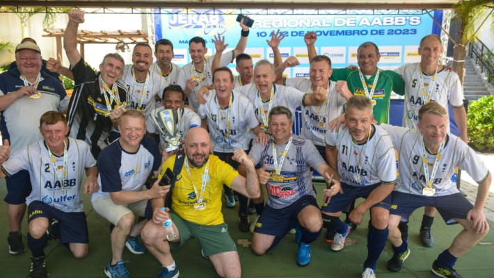 AABB Santa Cruz do Sul levanta troféu na JERAB Maringá