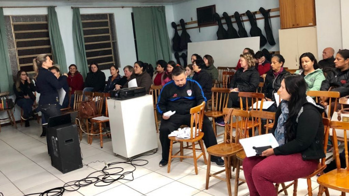 Reunião de Pais e Equipe Diretiva na E.M.E.F Guido Herberts