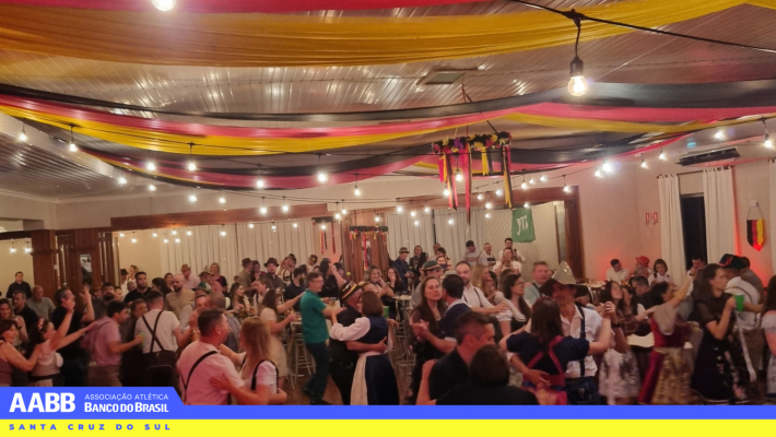  Primeiro Gole reúne mais de 200 pessoas e abre o clima da Oktoberfest na AABB